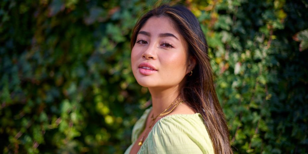 How to Grow Eyelashes, According to Experts